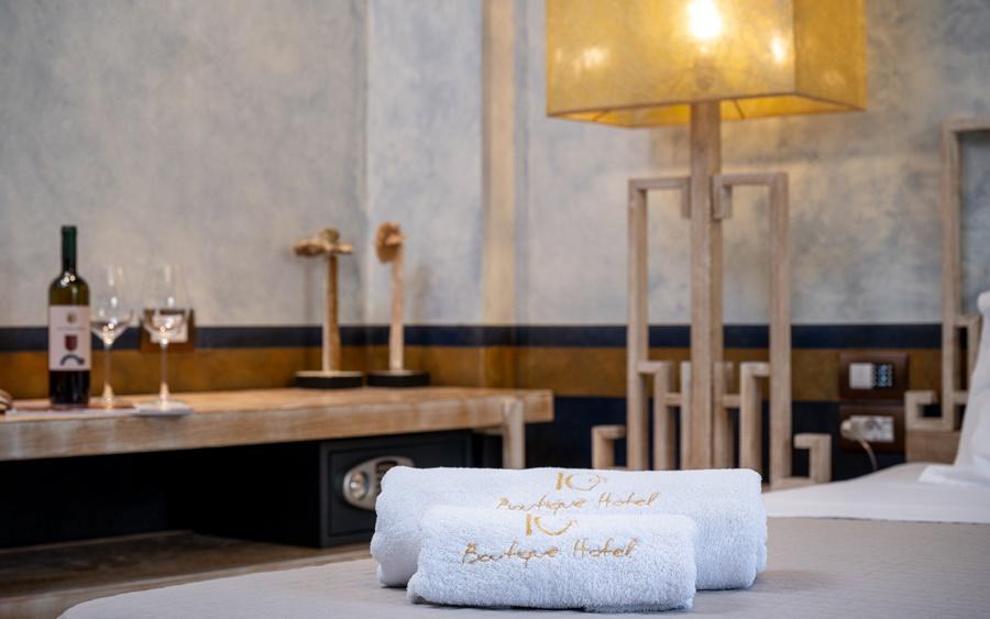 10Gr Hotel And Wine Bar - Adults Only Rhodes City Exteriör bild